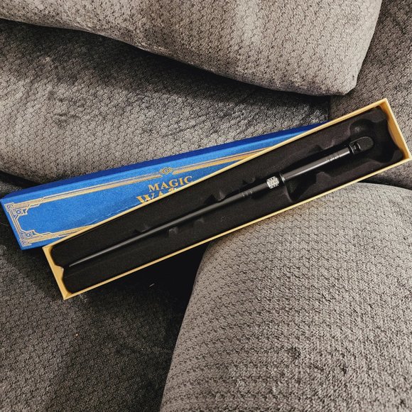 Yaxley Wand with Box - Picture 4 of 6